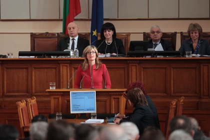 Екатерина Захариева приветства ратификацията на Протокола за присъединяване на Република Северна Македония към НАТО